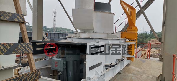 錘破、對輥破、立軸沖擊破三種制砂設(shè)備優(yōu)劣對比