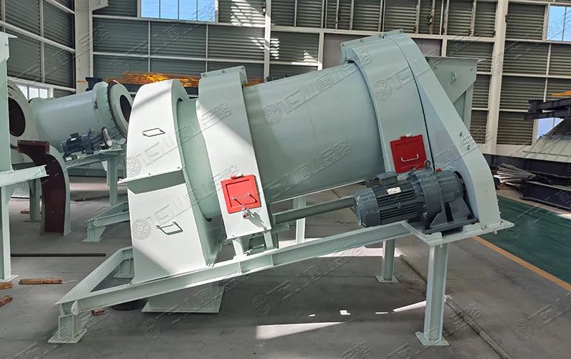 機制砂防離析、防揚塵，有經(jīng)驗的砂廠都在用加濕拌和機